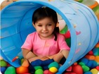 Niña jugando